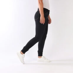 Rijbroek Harry's Horse Tallinn Full Grip Zwart 8 Rijbroek Harry's Horse Tallinn Full Grip Zwart -Stijlvolle Ruiter rijbroek harry s horse tallinn full grip zwart 1500x1500 134012