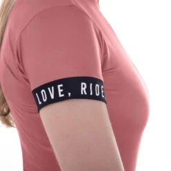 Trainingsshirt QHP Astana Lichtroze -Stijlvolle Ruiter trainingsshirt qhp astana lichtroze 1500x1500 153280