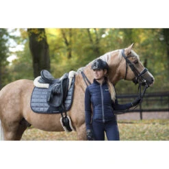 Vest Quur QAivy Donkerblauw 9 Vest Quur QAivy Donkerblauw -Stijlvolle Ruiter vest quur qaivy donkerblauw 1500x1500 120698